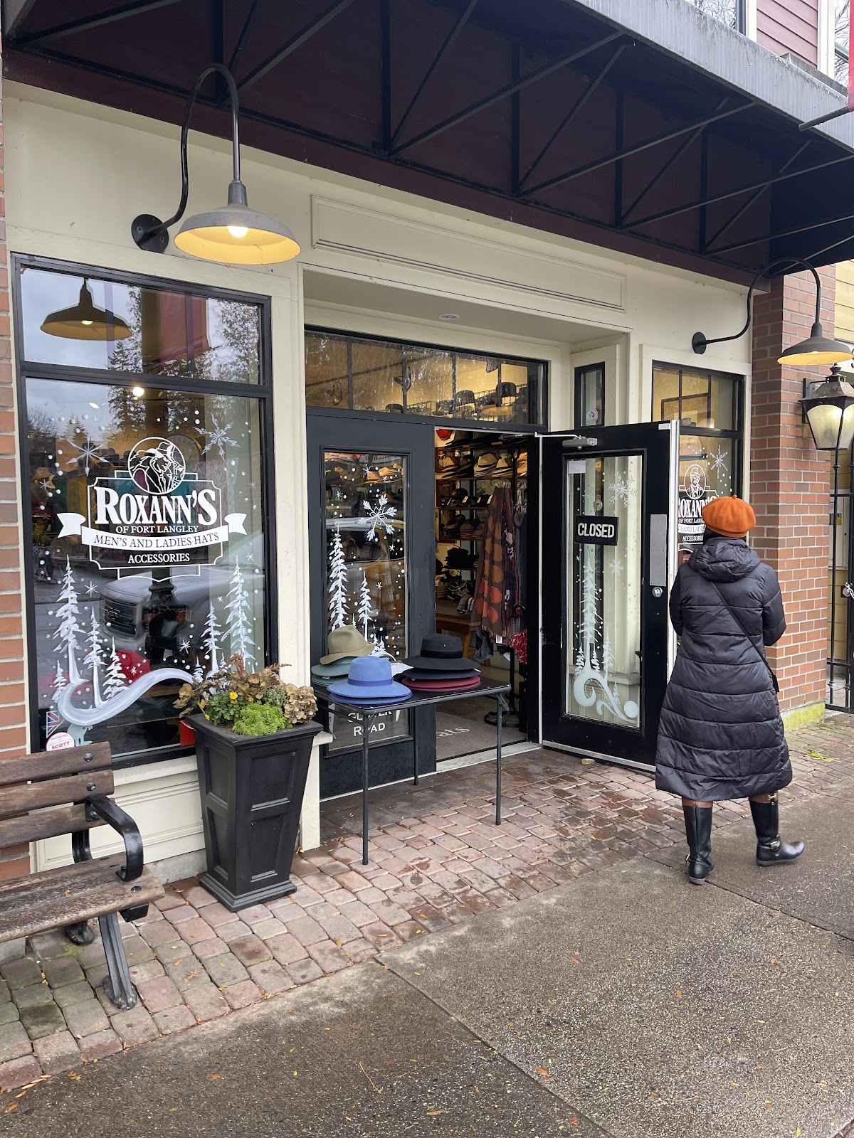 Roxann's Hats, hat shop in Langley Twp, BC